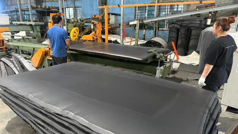 Nếu cần chống sốc nhẹ và tiết kiệm không gian, độ dày 5mm là lựa chọn